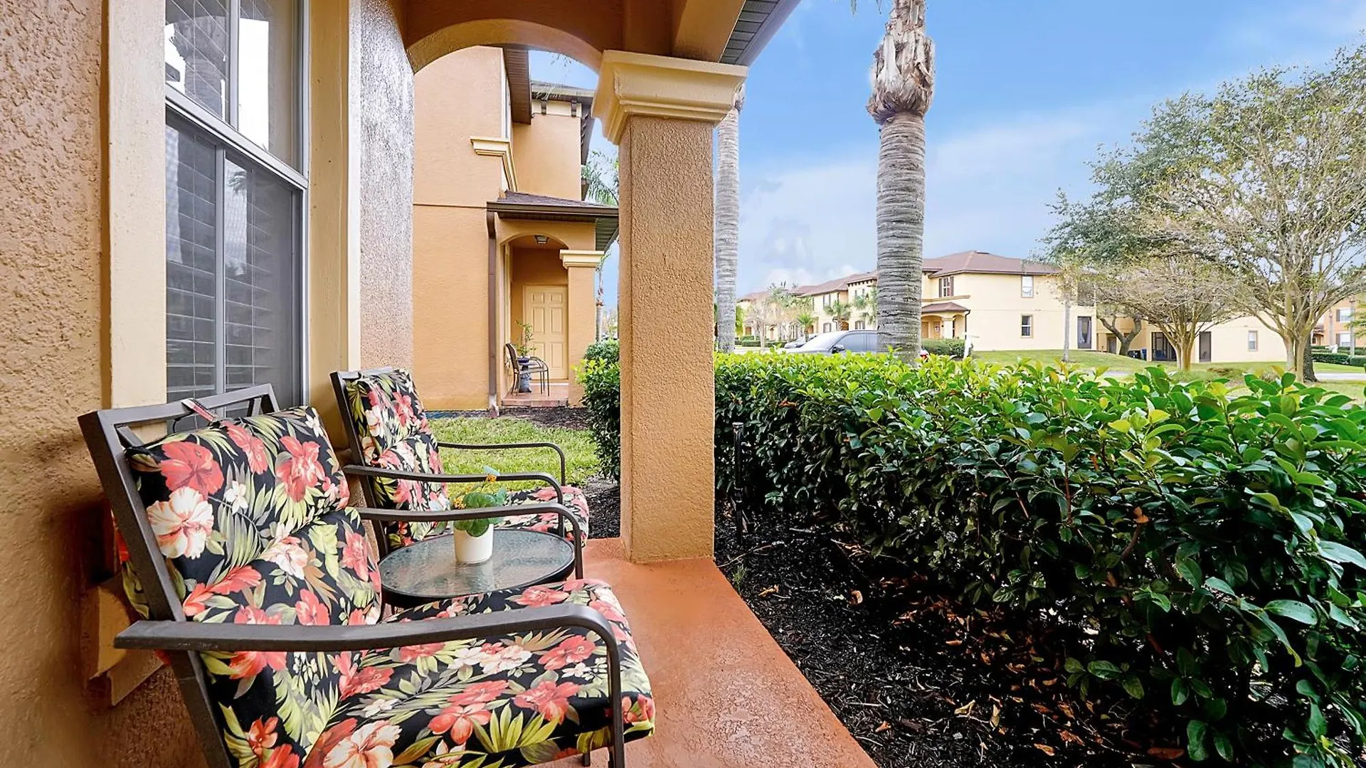 Regal Palms Retreat W/ Lazy River, Pool, & Balcony Давенпорт